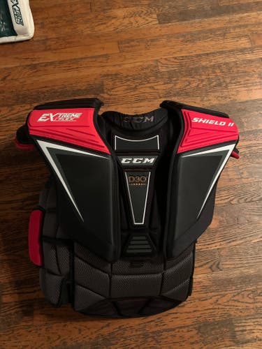 Used Small CCM Extreme Flex Shield 2 Goalie Chest Protector