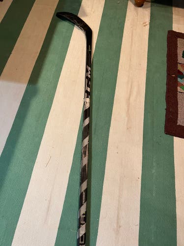 Senior Right Handed P28 RibCor Trigger2 PMT Hockey Stick