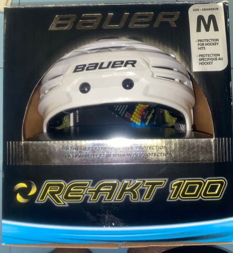 New Bauer Re-Akt 100 Helmet Medium