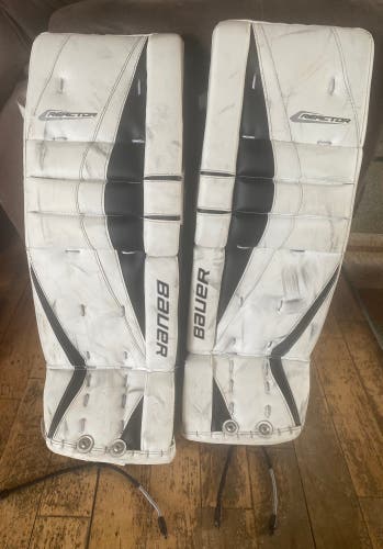Bauer reactor R7000 28”+1” intermediate goalie pads