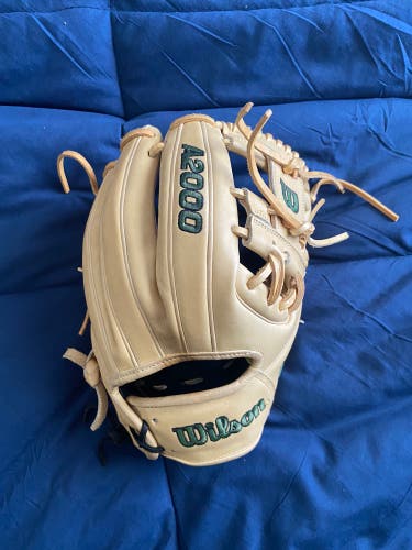 Wilson A2000 Baseball Glove