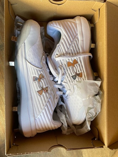 White Adult Men's New Size 8.5 (Women's 9.5) Metal Under Armour Low Top Yard low