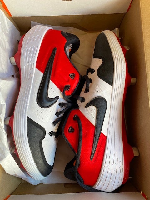 Metal Nike Low Top Nike Alpha Huarache 