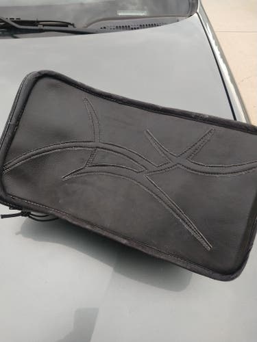 Used Reebok Regular Revoke Goalie Blocker