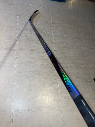 Senior Left Hand P28 Pro Stock Catalyst 9X Hockey Stick
