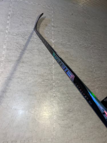 Senior Left Hand P28 Pro Stock Catalyst 9X Hockey Stick