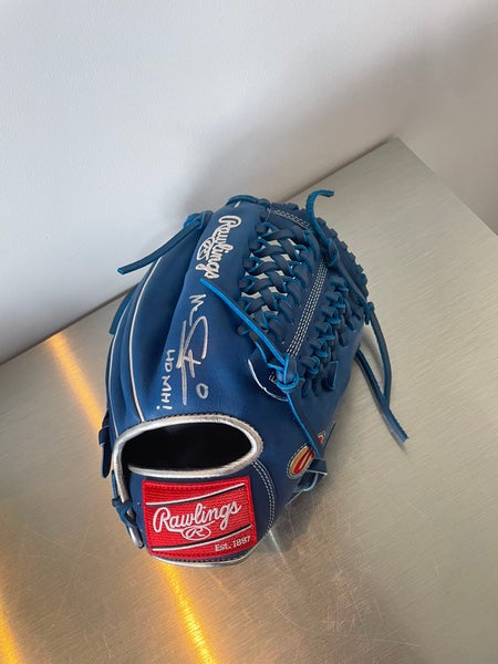 Signed Marcus Stroman Rawling Heart Of The Hide Glove