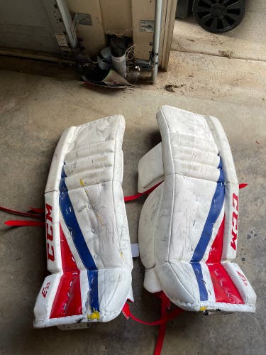 32" CCM  Extreme Flex E3.5 Goalie Leg Pads