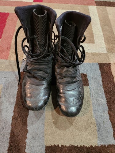 Used Men's Size 7.0 (Women's 8.0) Under Armour High Top Highlight