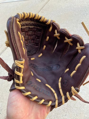 Used Infield 11" Franchise Baseball Glove