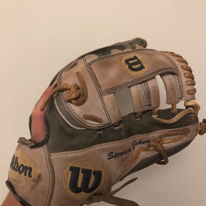 Used Wilson A2000 Baseball Glove 11.5"