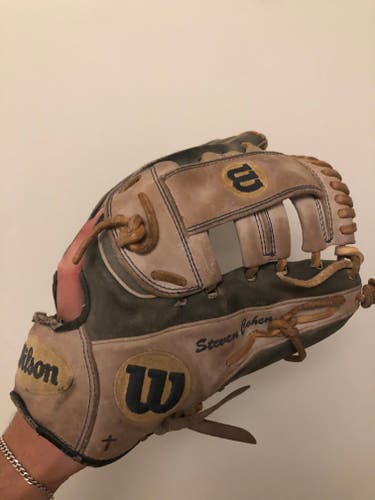 Used Wilson A2000 Baseball Glove 11.5"