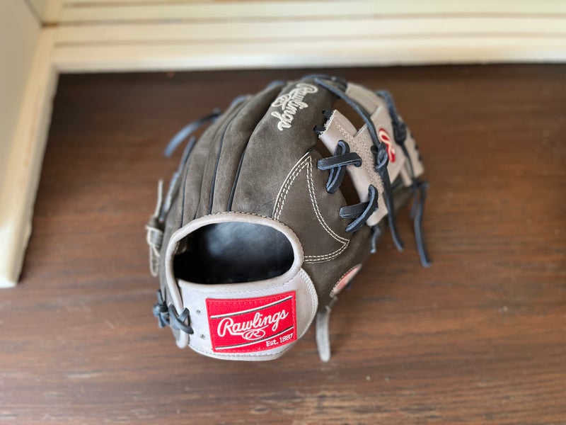 New Right Hand Throw 11.25" Heart of the Hide Baseball Glove