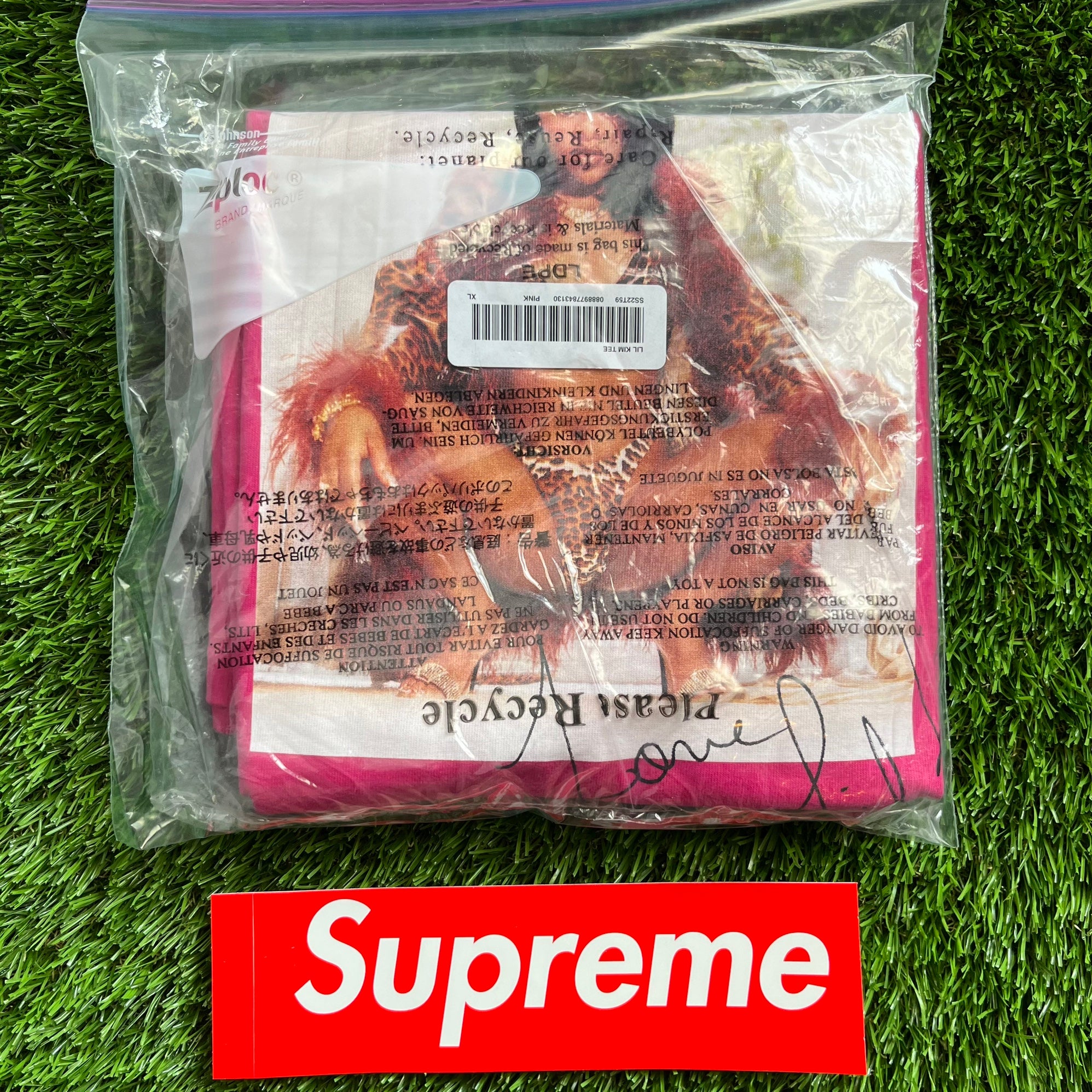 Supreme Lil Kim Tee size 2XL Adult Mens Short Sleeve Pink New DS