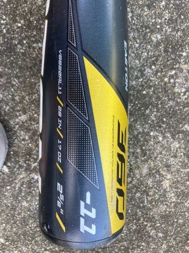 28 in -11 Easton baseball bat