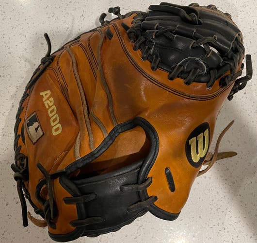 Used Wilson A2000 Pudge Model 32.5" Catcher's Mitt