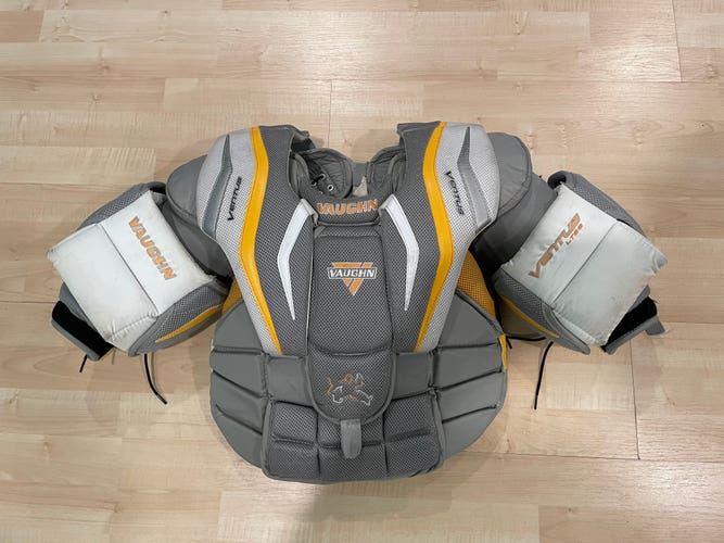 Used Small Vaughn Ventus LT68 Goalie Chest Protector