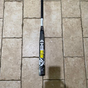 New 2022 Louisville Slugger Meta Fastpitch Softball Bat 33 / 23 oz (-10)