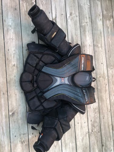 Used Large Bauer  Vapor 2X Pro Goalie Chest Protector