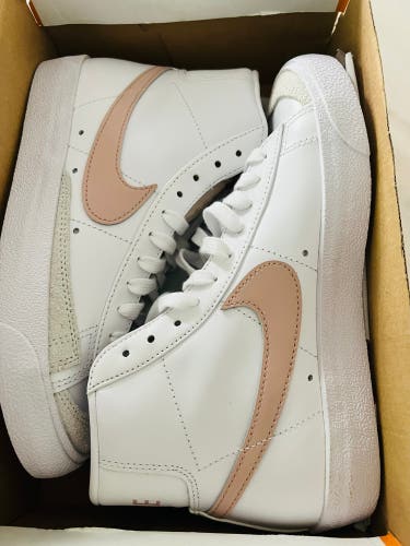 New Women’s Nike Blazer Mid ‘77 with Pink Swoosh