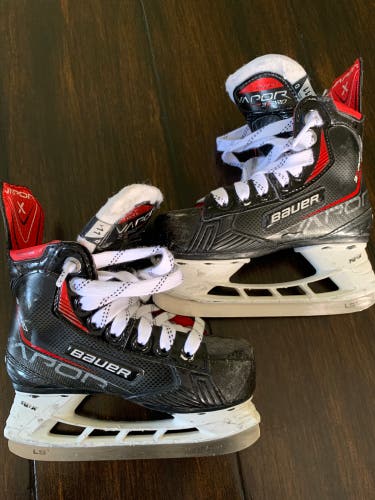 Used Bauer Regular Width Size 11 Vapor 3X Pro Hockey Skates