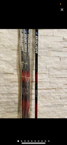 Pro stock Bauer Supreme 2S p28 70 flex right hand stick in wrap