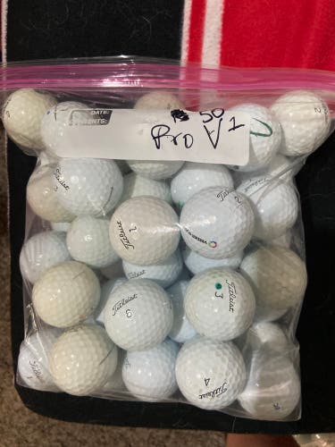 Used Titleist 50 Pack Pro V1 Balls