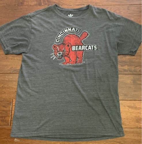 Cincinnati Bearcats Gray Used Medium  Shirt