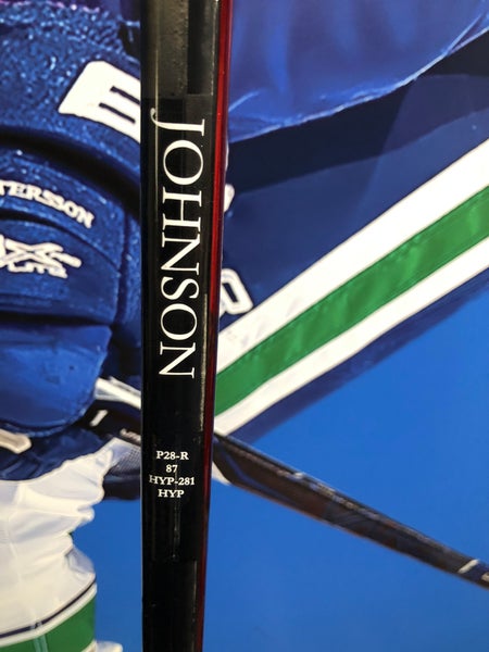 Senior Right Handed P28 Pro Stock Vapor Hyperlite Hockey Stick