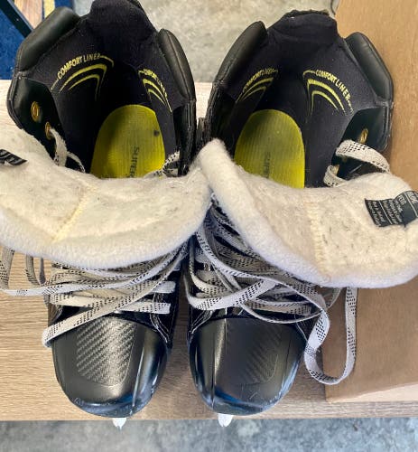 Used Bauer Narrow Width  Size 8 Elite Hockey Goalie Skates
