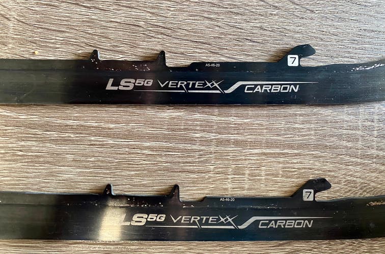 Goalie skate Carbon Steel