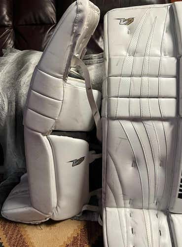 Used 34" Vaughn Velocity V7 Goalie Leg Pads