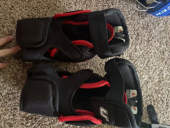Used Medium CCM X-TRA PRO Elbow Pads