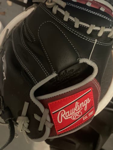Used Rawlings Right Hand Throw Catcher's R9 Baseball Glove 33.5"