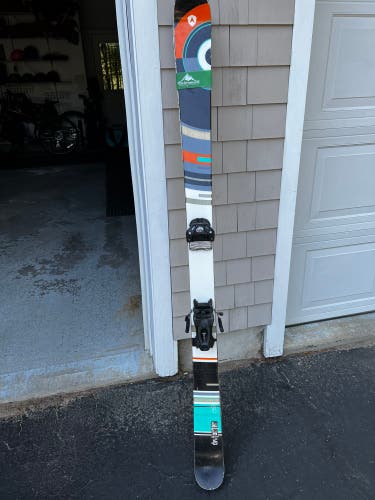 167 Cm Dynastar Skis With Bindings