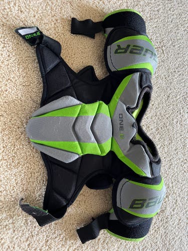Used Junior Small Bauer Supreme One.6 Shoulder Pads