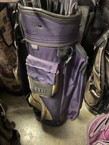 Womans Datrek Golf Cart Bag with shoulder strap