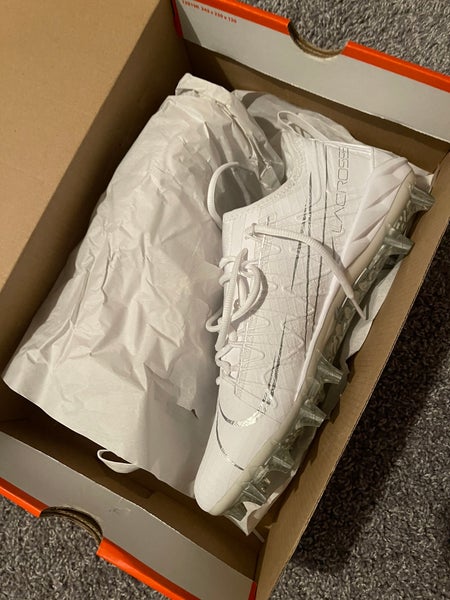 Brand new Alpha Huarache 7 pro lax cleats size 10.5