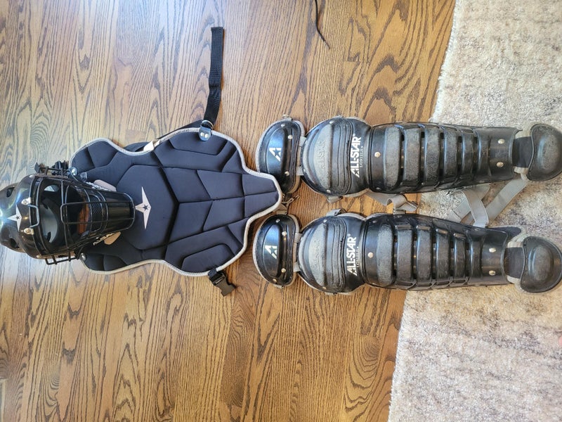 Used All Star League Series Catcher's Set (Age 9-12)