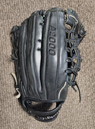 Used Right Hand Throw Wilson A2000 Baseball Glove 12.5"
