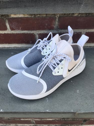 Nike Lunar Charge Essential size 10.5