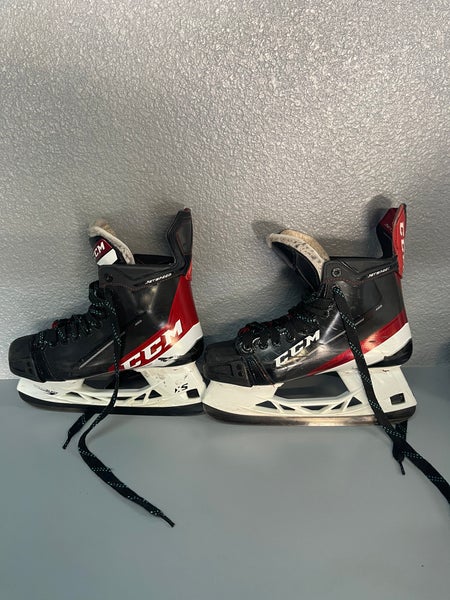Used CCM Size 8.5 JetSpeed FT485 Hockey Skates