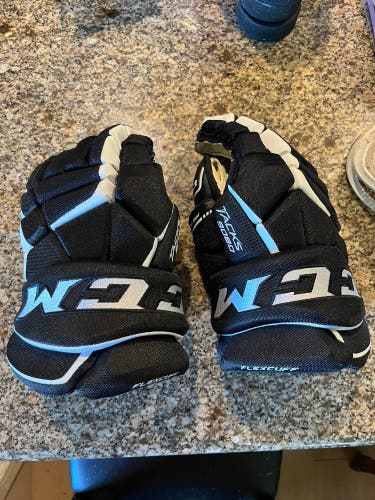 CCM 13" Tacks 9080 Gloves