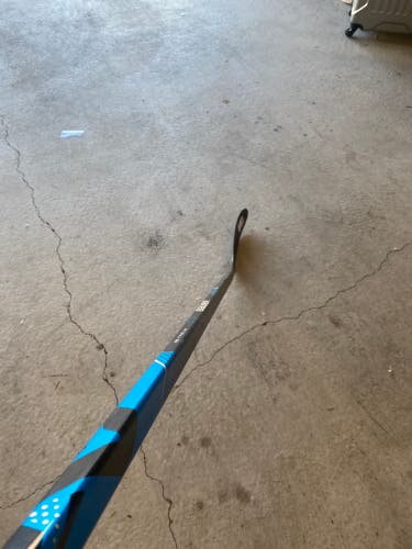 Senior Left Hand P28  Nexus 3N Hockey Stick