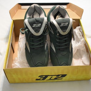 NEW - 3N2 Showtime Low Metal Cleats, Forest Green / Silver, Size 8.0 (Women's 9.0)