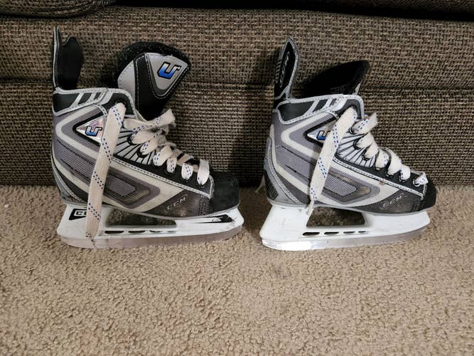 Youth Used CCM U+ Pro Hockey Skates Regular Width Size 13