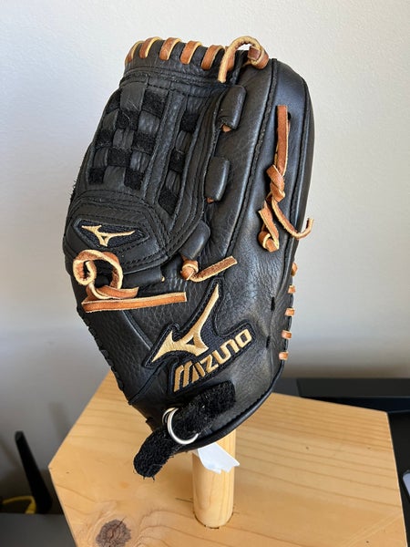 Mizuno GMVP 1152 RHT 11.5” Baseball Glove