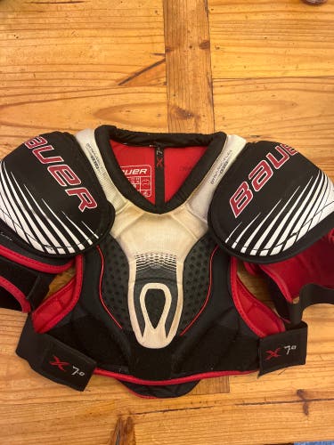 Bauer Vapor X 7.0 Shoulder Pads