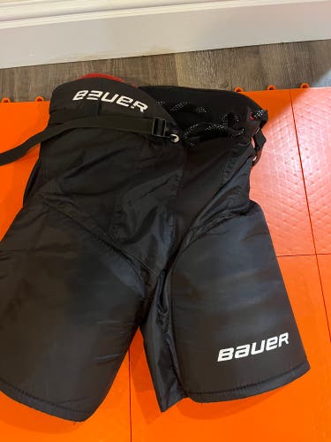 Junior Large Bauer Vapor X700 Hockey Pants