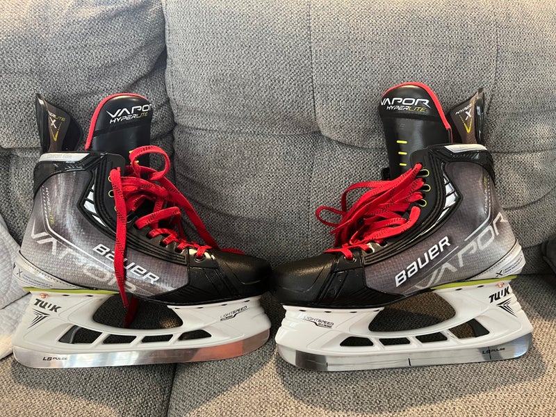 Senior Used Bauer Vapor Hyperlite Hockey Skates Regular Width Pro Stock Size 8